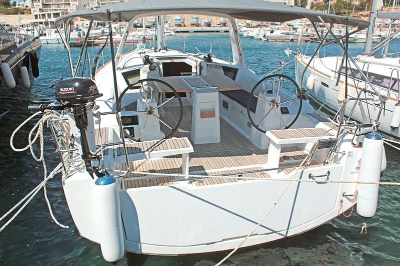 Book yachts online - sailboat - Oceanis 38.1 - BOHEMIAN RHAPSODY - rent