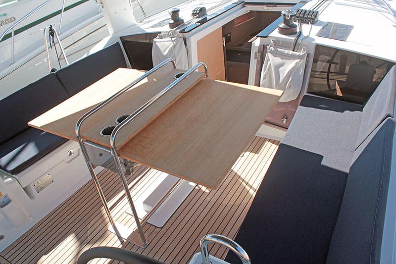 Book yachts online - sailboat - Oceanis 41.1 (2 Heads) - IBIZA - rent
