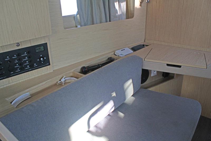 Book yachts online - sailboat - Oceanis 41.1 (2 Heads) - Oeanis 41.1 Estartit - rent