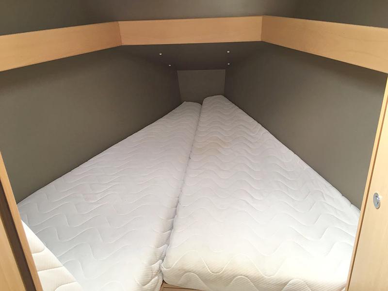 Book yachts online - sailboat - Oceanis 31 - Calypso - rent