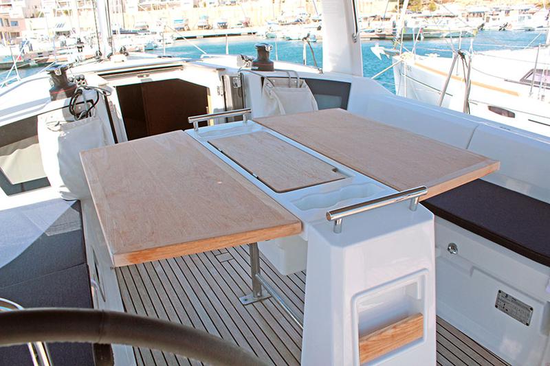 Book yachts online - sailboat - Oceanis 38.1 - OCEAN - rent