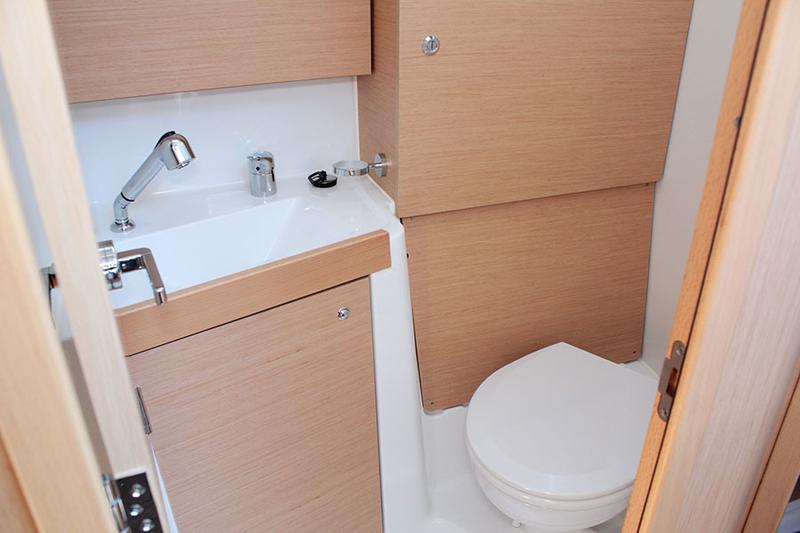 Book yachts online - sailboat - Oceanis 38.1 - FREEDOM - rent