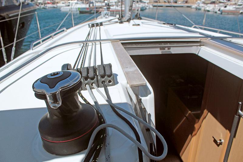 Book yachts online - sailboat - Oceanis 38.1 - FREEDOM - rent