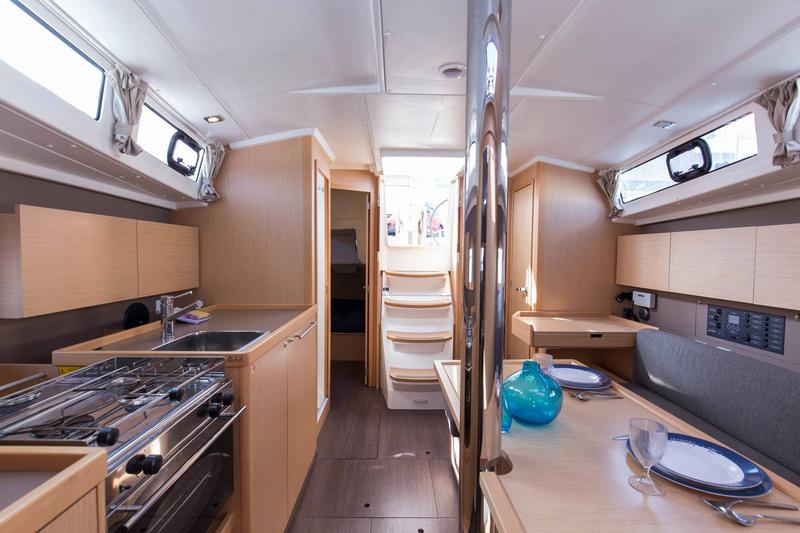 Book yachts online - sailboat - Oceanis 38.1 - NEW BOAT 2022 - rent