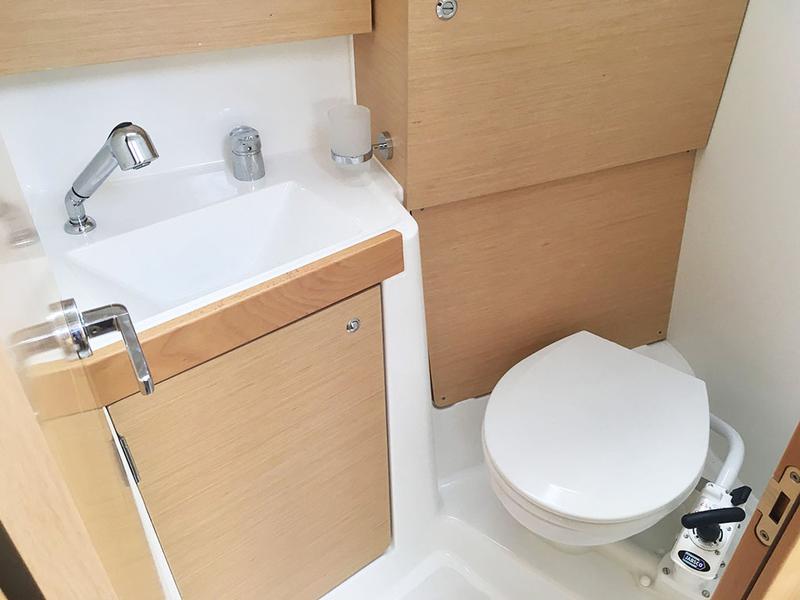 Book yachts online - sailboat - Oceanis 38.1 - NEW BOAT 2022 - rent