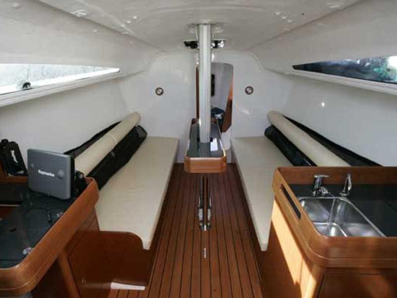 Book yachts online - sailboat - Sun Fast 3200 - Punch - rent