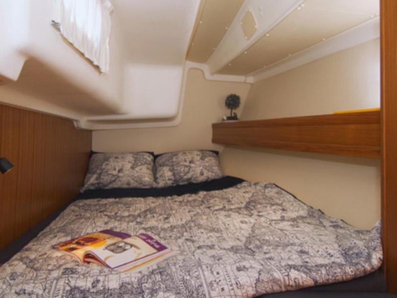 Book yachts online - sailboat - Salona 45 - Mima - rent