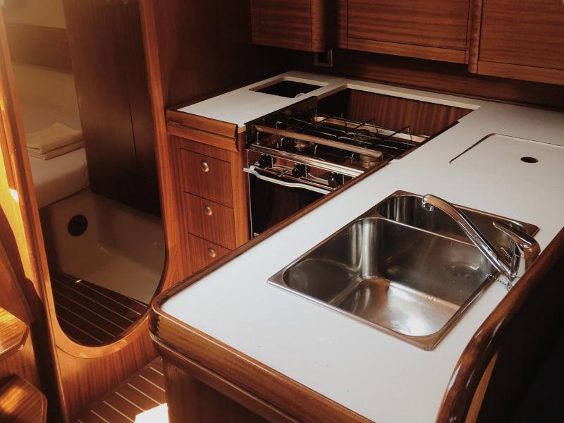 Book yachts online - sailboat - Salona 42 - Ramande - rent