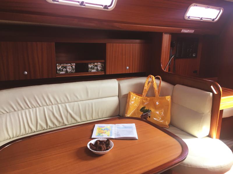 Book yachts online - sailboat - Salona 45 - Goga - rent
