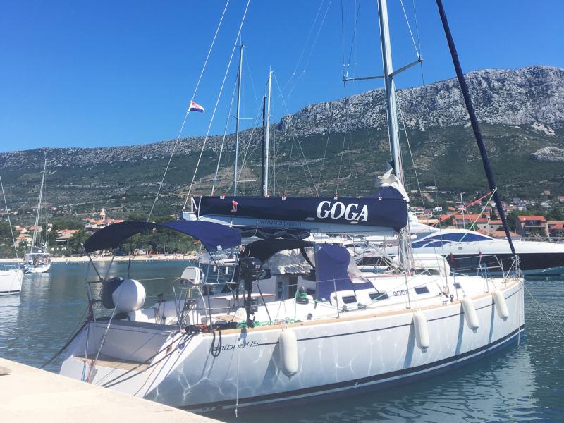 Book yachts online - sailboat - Salona 45 - Goga - rent