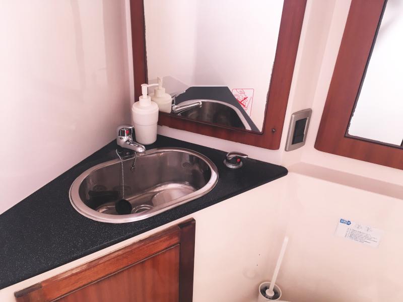 Book yachts online - sailboat - Salona 45 - Goga - rent