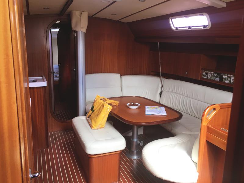 Book yachts online - sailboat - Salona 45 - Goga - rent