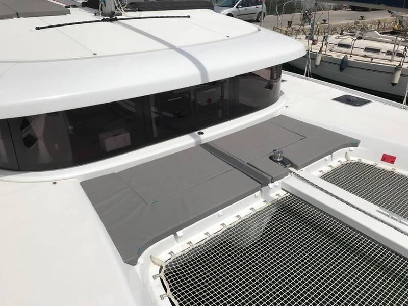 Book yachts online - catamaran - Lagoon 42 - Sonic | A/C, Gen, Water-maker, Teak stern - rent