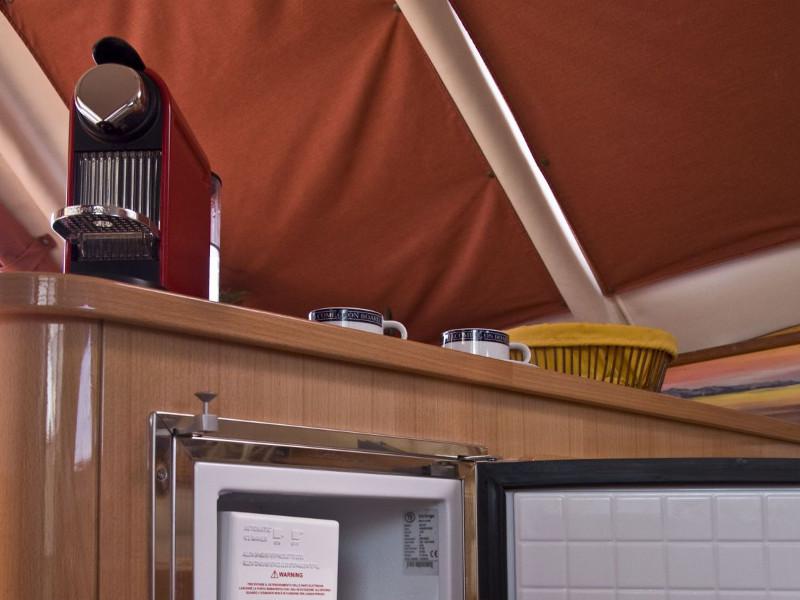 Book yachts online - catamaran - Privilege 45 - Laura - rent