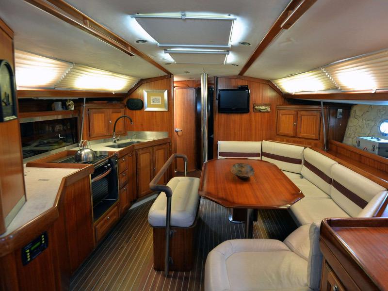 Book yachts online - sailboat - Dufour 454 Classic - Star Light - rent