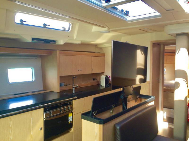 Book yachts online - sailboat - Hanse 575 - Via Con Me - rent