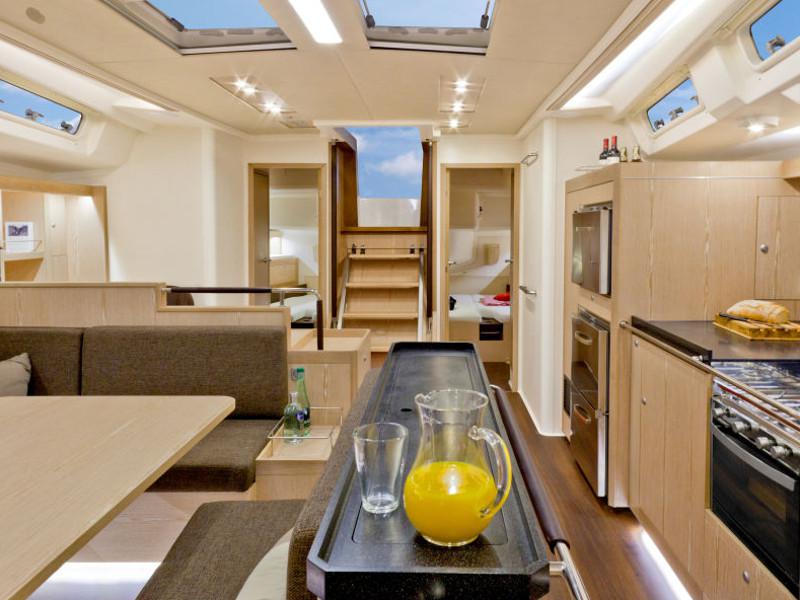 Book yachts online - sailboat - Hanse 575 - Via Con Me - rent