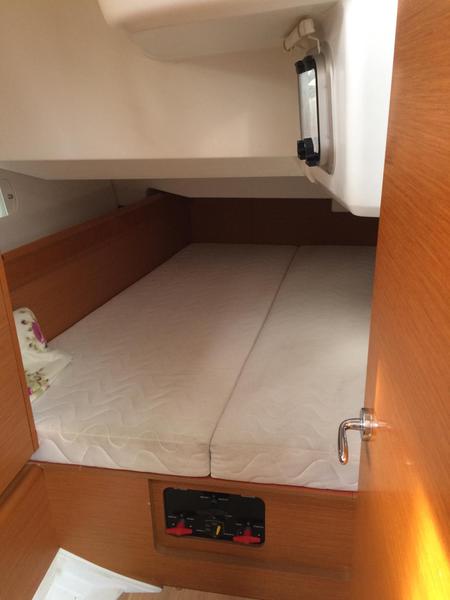 Book yachts online - sailboat - Sun Odyssey 449 - Luna  - rent