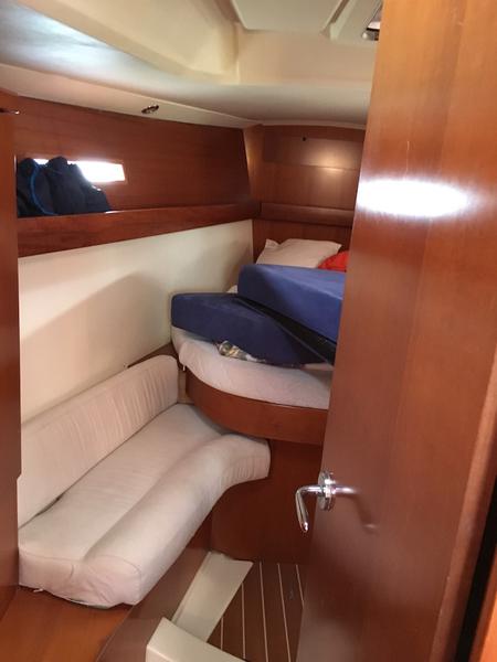 Book yachts online - sailboat - Dufour 425 - Surprise - rent