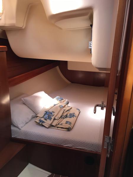 Book yachts online - sailboat - Dufour 425 - Surprise - rent