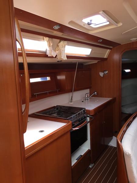 Book yachts online - sailboat - Dufour 425 - Surprise - rent