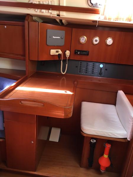 Book yachts online - sailboat - Dufour 425 - Hook - rent