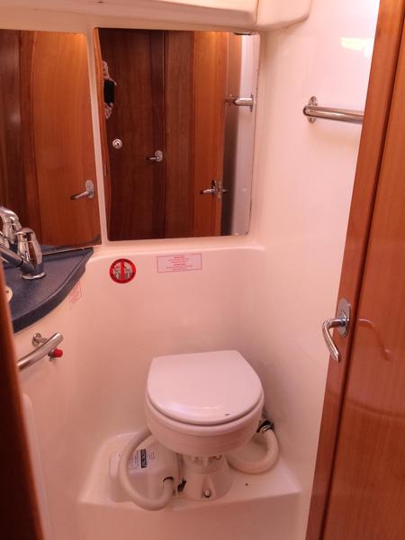 Book yachts online - sailboat - Bavaria 46 - Sunrise - rent