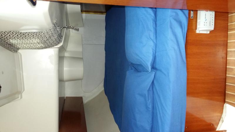 Book yachts online - sailboat - Jeanneau Sun Odyssey 35 - Mastef - rent