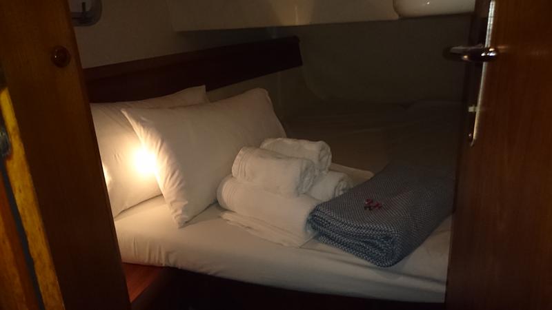 Book yachts online - sailboat - Sun Odyssey 36.2 - Pythagoras (electric head, wind generator) - rent