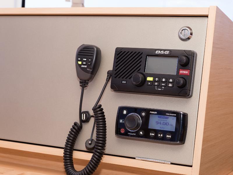 Book yachts online - catamaran - Lagoon 42 - San Giorgio - rent