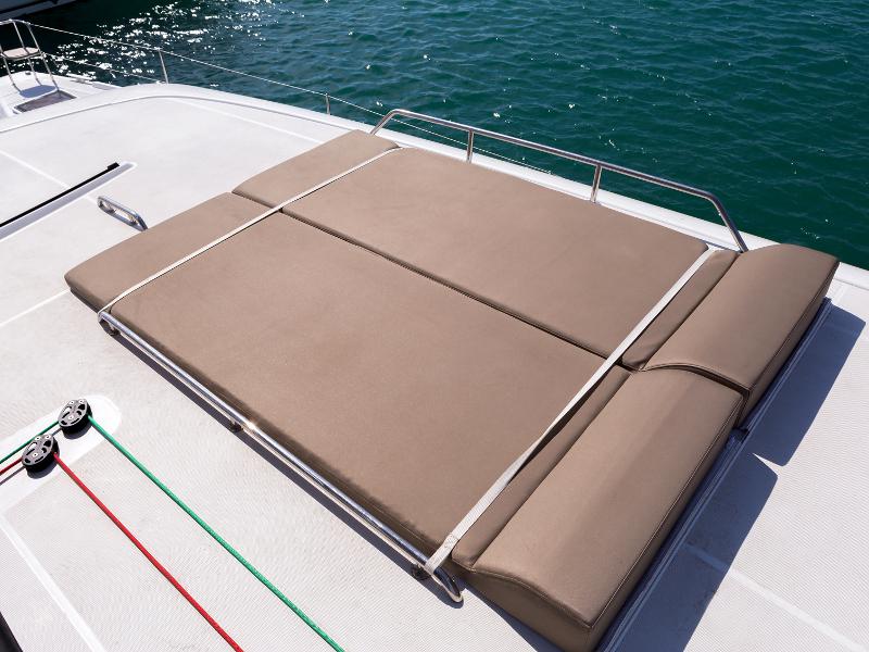 Book yachts online - catamaran - Lagoon 42 - San Giorgio - rent