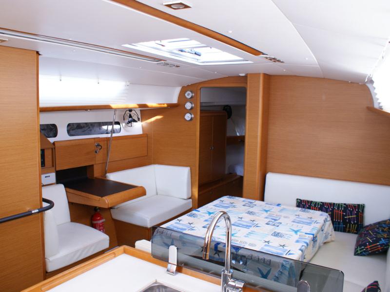 Book yachts online - sailboat - Sun Odyssey 409 - Birba I - rent