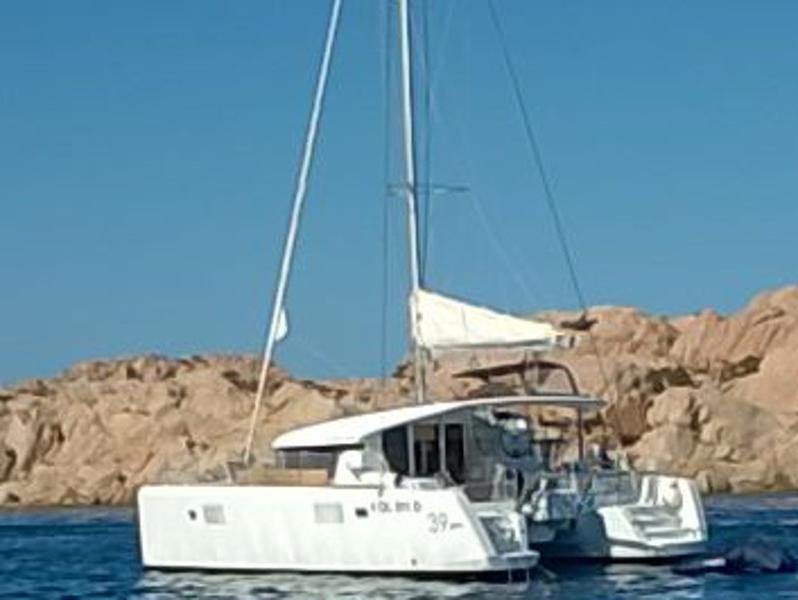 Book yachts online - catamaran - Lagoon 39 - Glory Days - rent