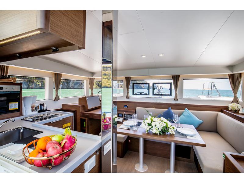 Book yachts online - catamaran - Lagoon 40 - 4Cab/2Hd - K-35 - rent