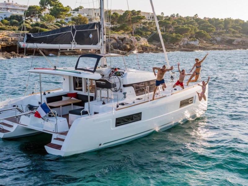 Book yachts online - catamaran - Lagoon 40 - 4Cab/2Hd - K-35 - rent