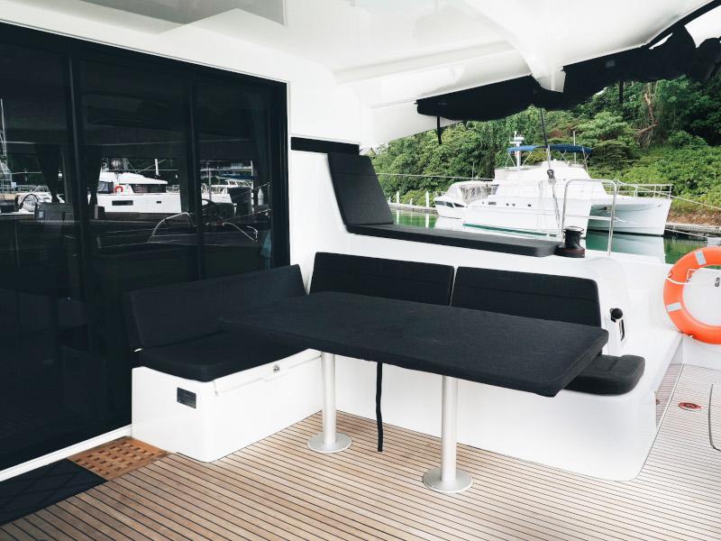 Book yachts online - catamaran - Lagoon 42 -Owner's Version - P&amp;B - rent