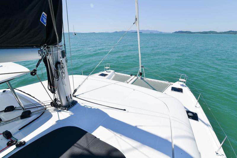 Book yachts online - catamaran - Lagoon 42 - 4Cab/4Hd - Cloud Dancer - rent