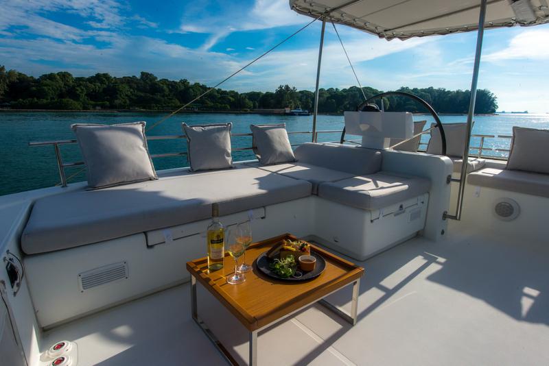 Book yachts online - catamaran - Lagoon 620 - 5 cab - Primetime - rent
