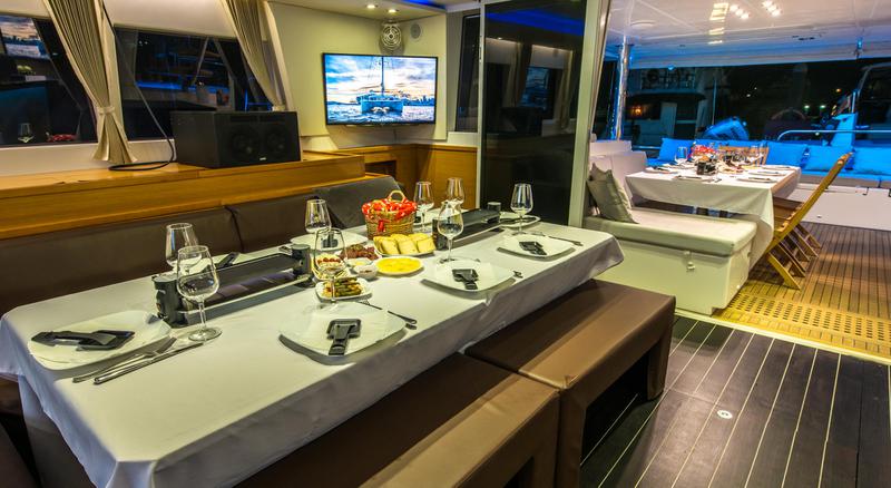 Book yachts online - catamaran - Lagoon 620 - 5 cab - Primetime - rent