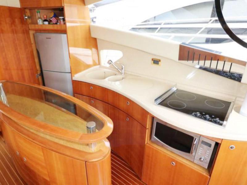 Book yachts online - motorboat - Azimut 55 Evolution - After 8 - rent