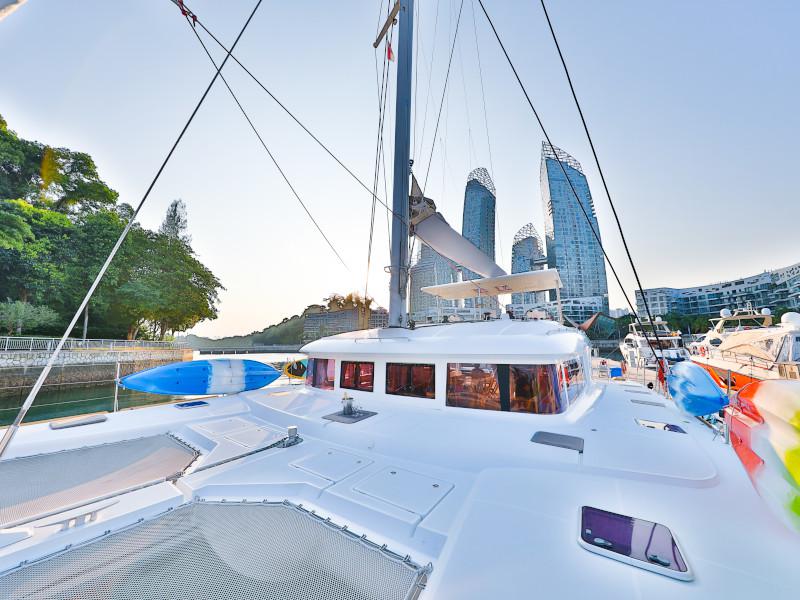 Book yachts online - catamaran - Lagoon 620 - Jyohana - rent