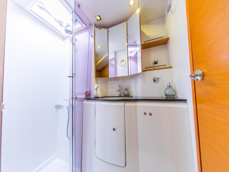 Book yachts online - catamaran - Lagoon 620 - Jyohana - rent