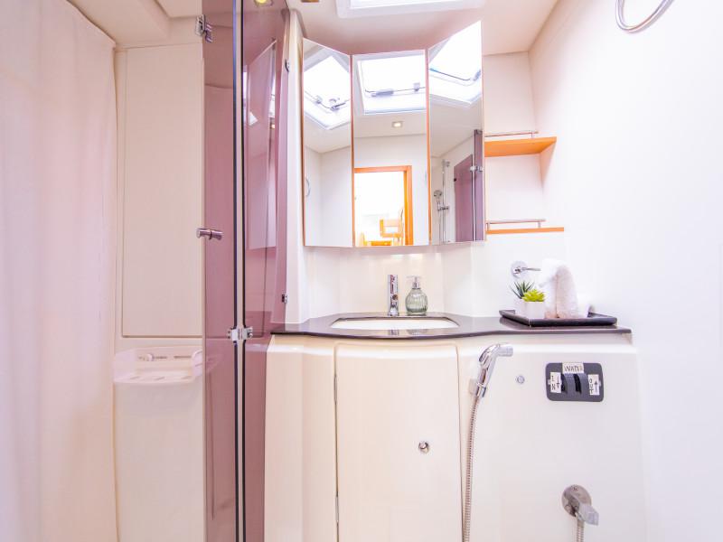 Book yachts online - catamaran - Lagoon 620 - Jyohana - rent