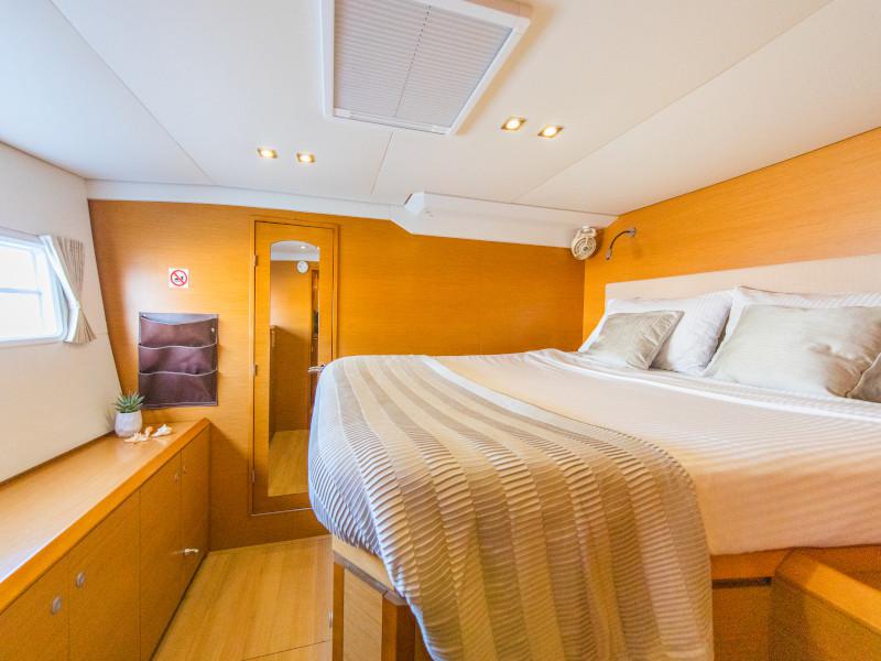 Book yachts online - catamaran - Lagoon 620 - Jyohana - rent