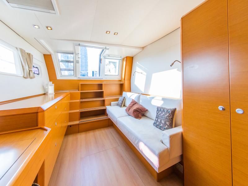 Book yachts online - catamaran - Lagoon 620 - Jyohana - rent