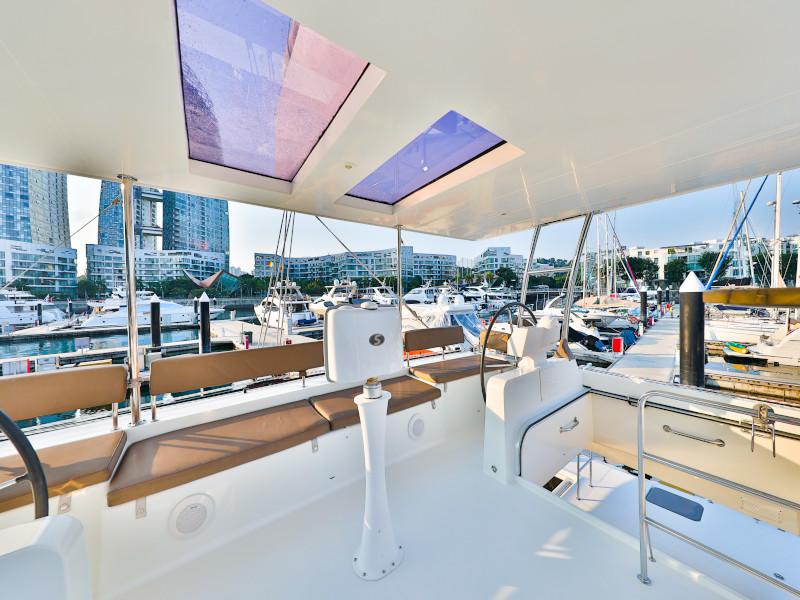 Book yachts online - catamaran - Lagoon 620 - Jyohana - rent