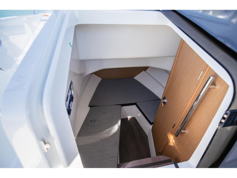 Book yachts online - motorboat - Beneteau Flyer 8.8 - Nauti One - rent