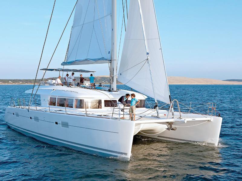 Book yachts online - catamaran - Lagoon 620 - GB Odyssey - rent