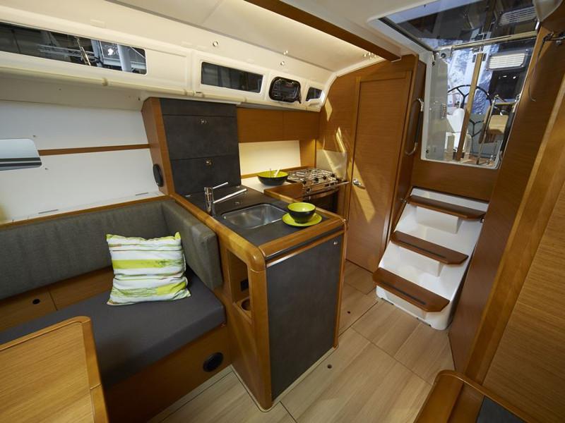 Book yachts online - sailboat - Sun Odyssey 349 - DnA - rent