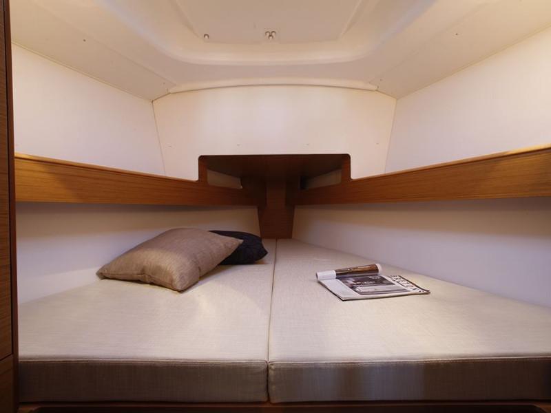 Book yachts online - sailboat - Sun Odyssey 33i - ath33i01 - rent